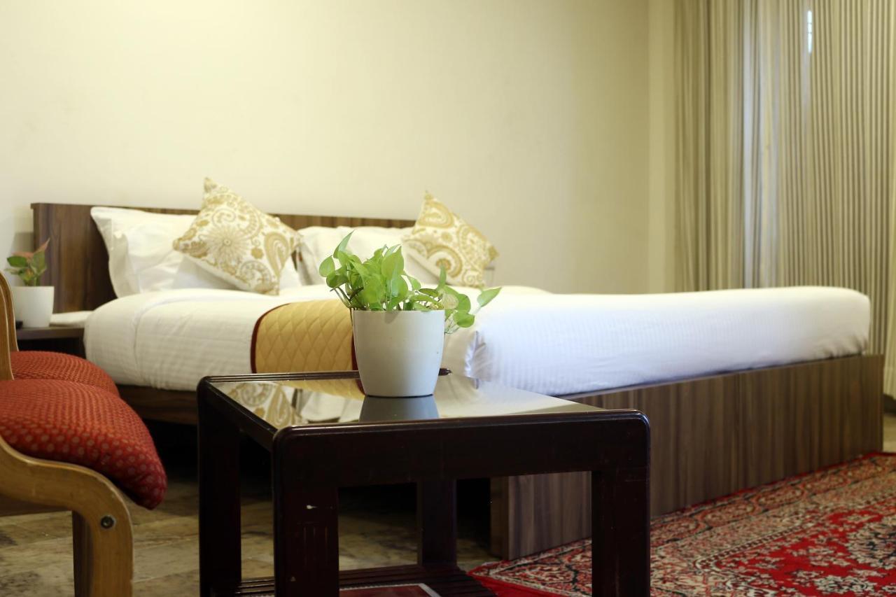 The Rubis Hotel Kottakkal Buitenkant foto