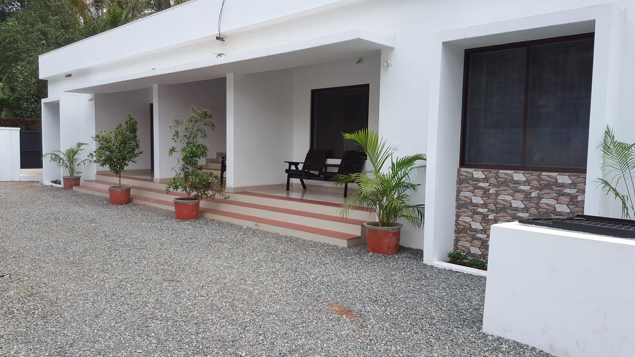 The Rubis Hotel Kottakkal Buitenkant foto